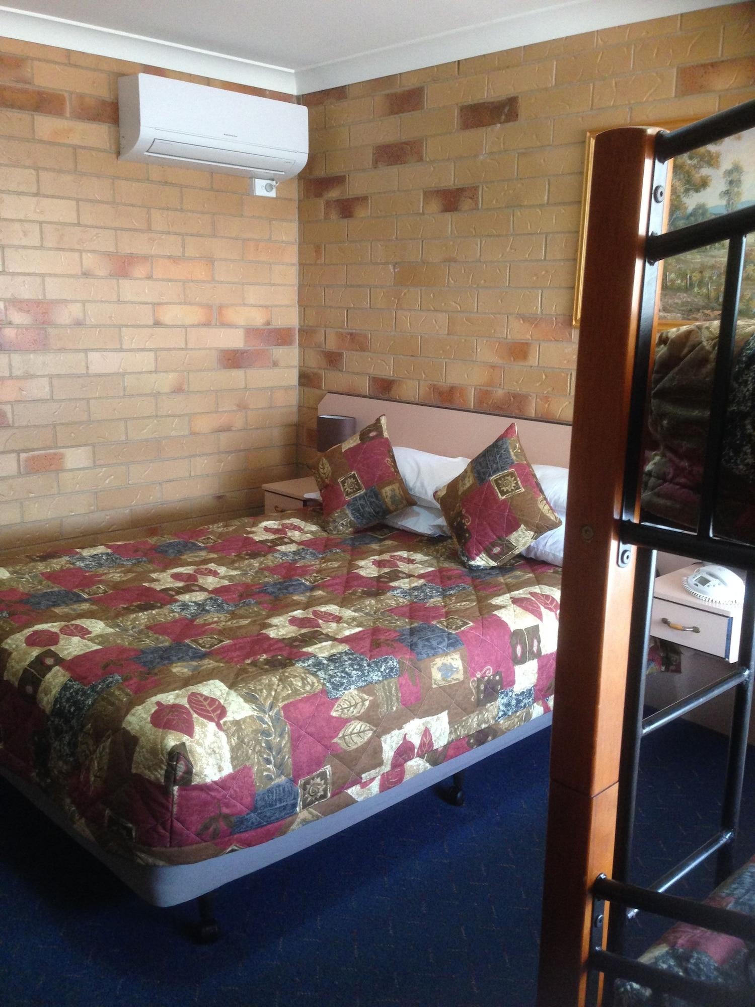 North Parkes Motel Εξωτερικό φωτογραφία