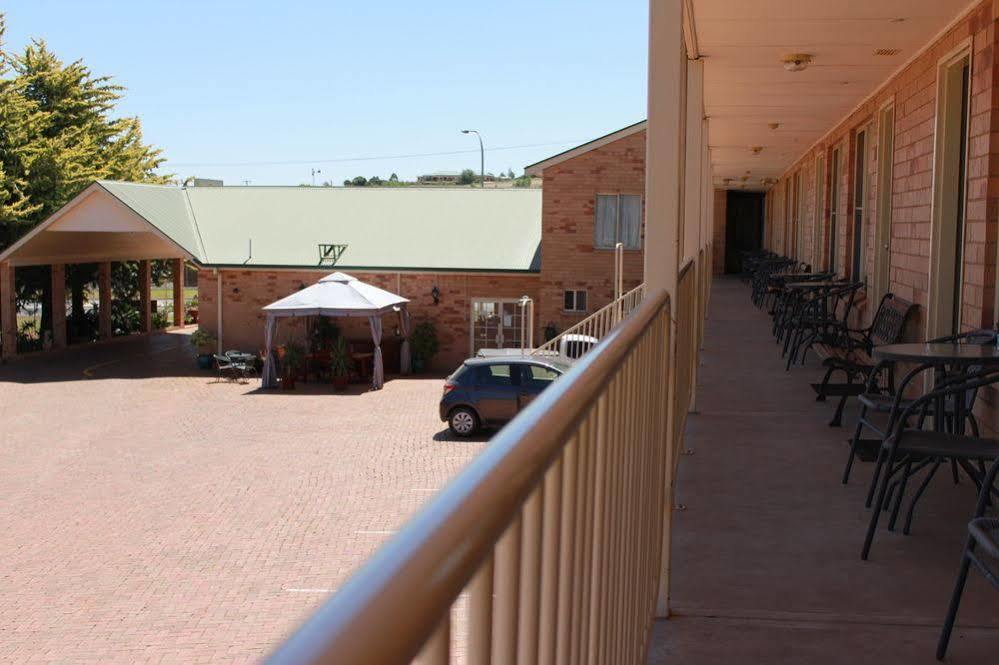 North Parkes Motel Εξωτερικό φωτογραφία
